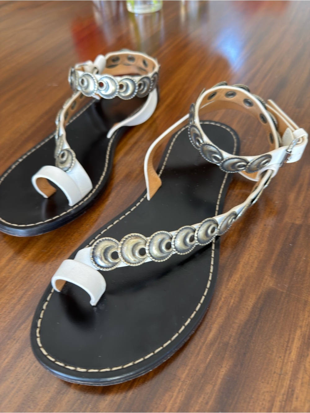 Isabel Marant White Leather Sandals with Silver Disc Embellishments - Picture 3 of 9